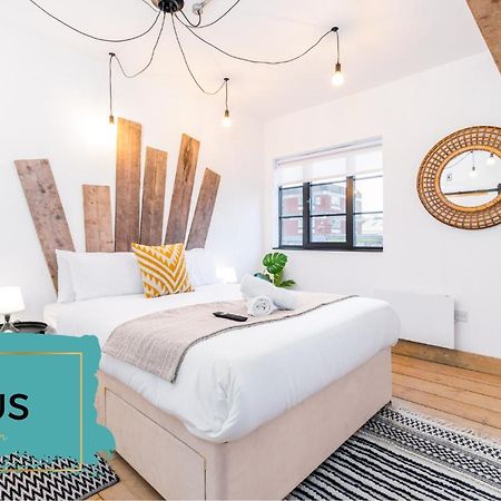 Haus Lofts - Luxury Suite - Parking - Smart Tv - Wifi バーミンガム エクステリア 写真