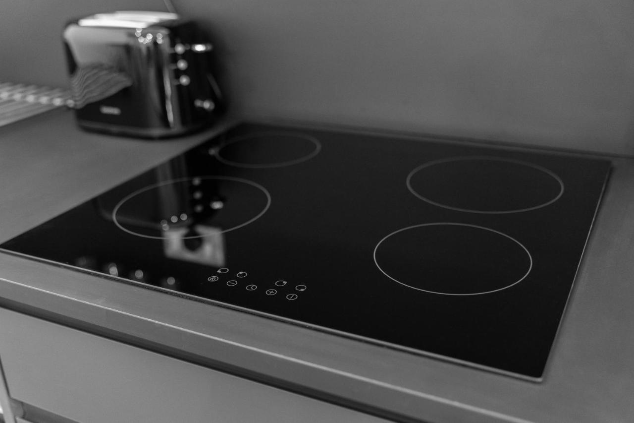 Haus Lofts - Luxury Suite - Parking - Smart Tv - Wifi バーミンガム エクステリア 写真
